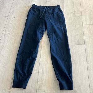 Lululemon men’s navy blue joggers size M